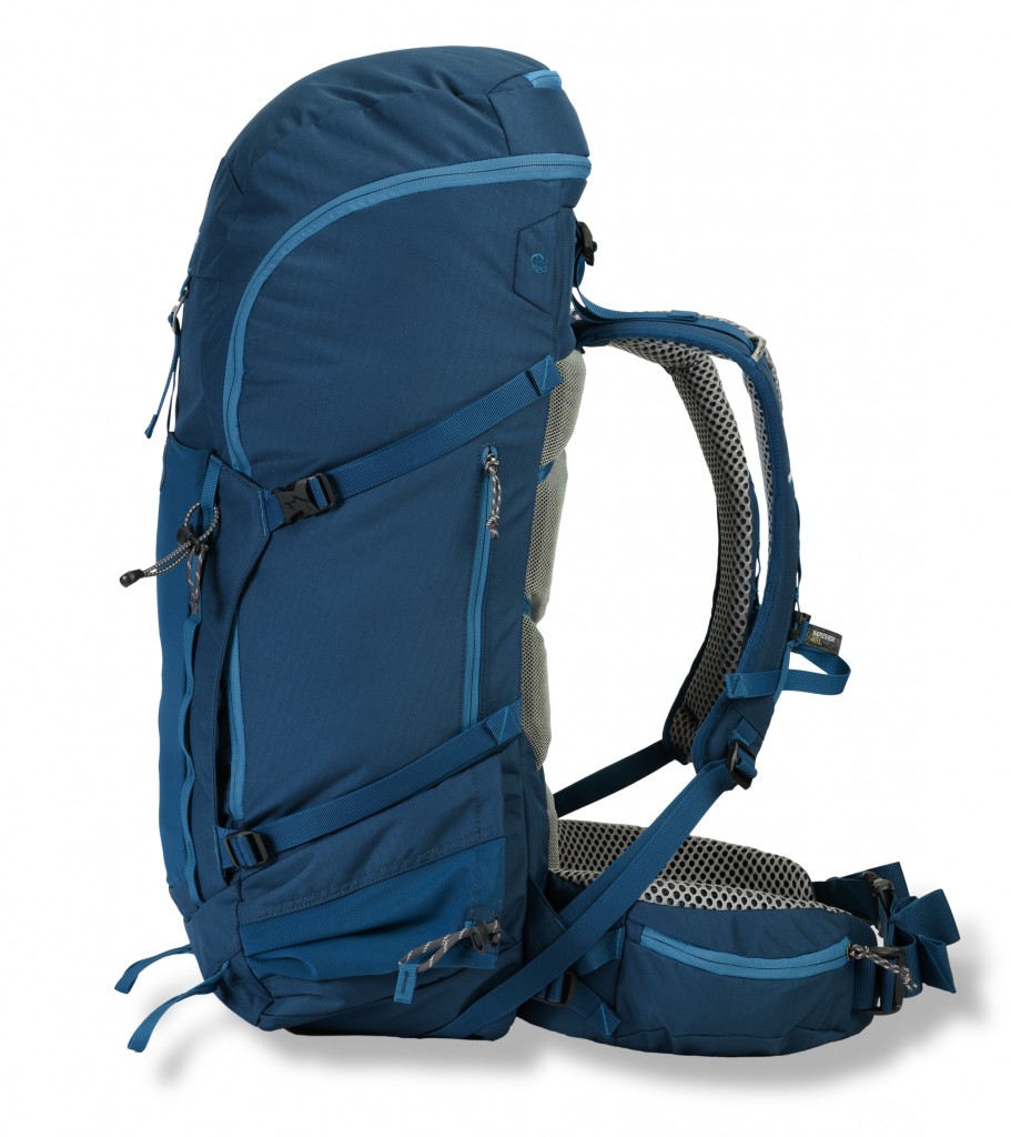 Note the side zipper which makes this pack super easy to find what you need quickly.